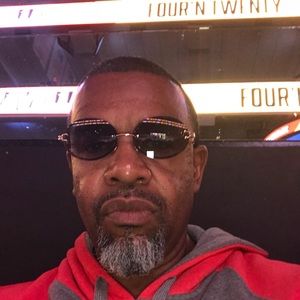 Meet your Posher, Mark